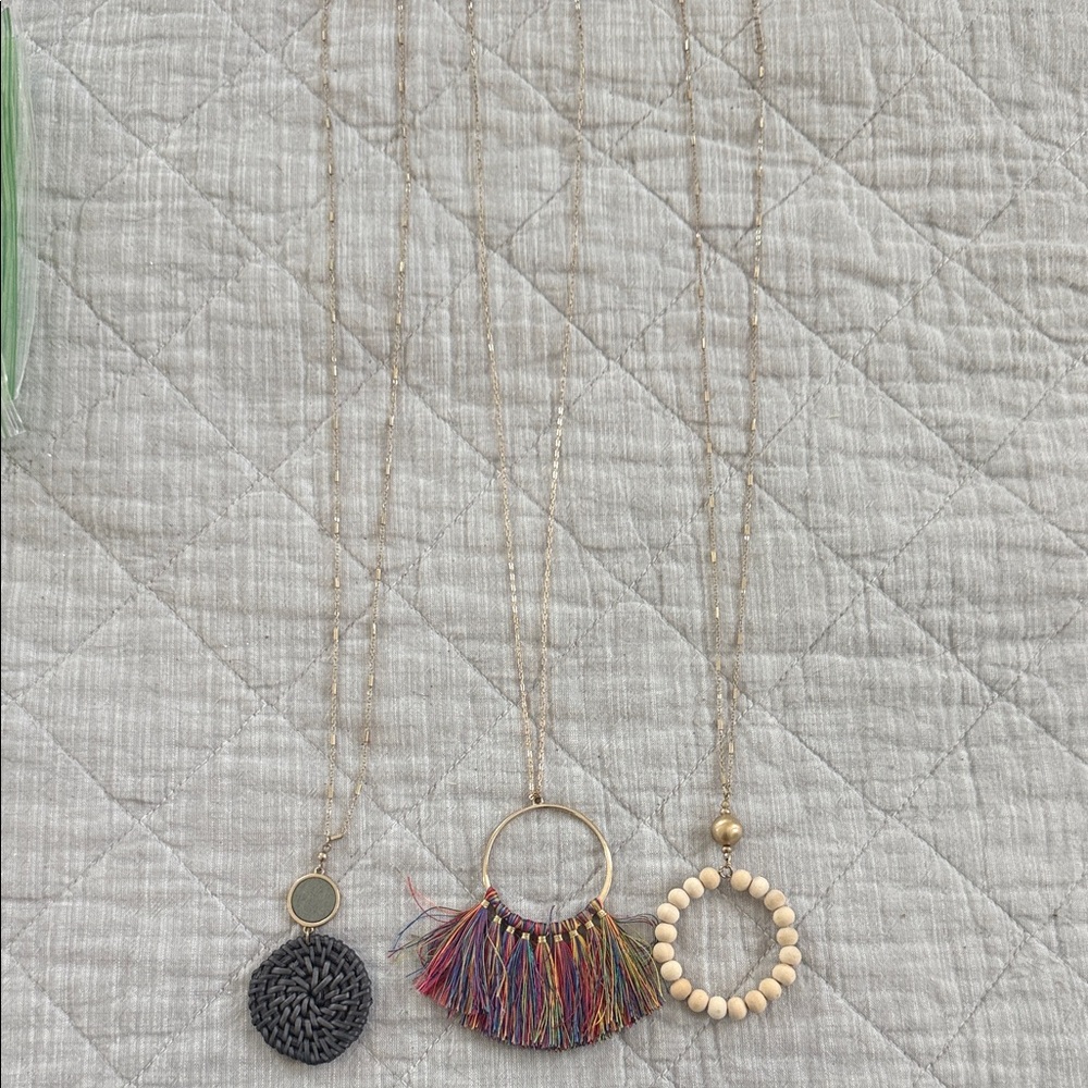 Elegant Multicolor Tassel and Bead Necklace Set